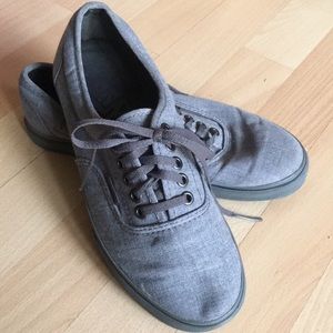 Men’s/Women’s Grey Vans